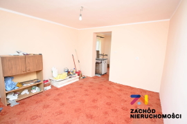 Działka z małym domkiem w Suchej
